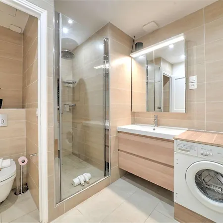 Eiffel Tower - Premium For 4 * París